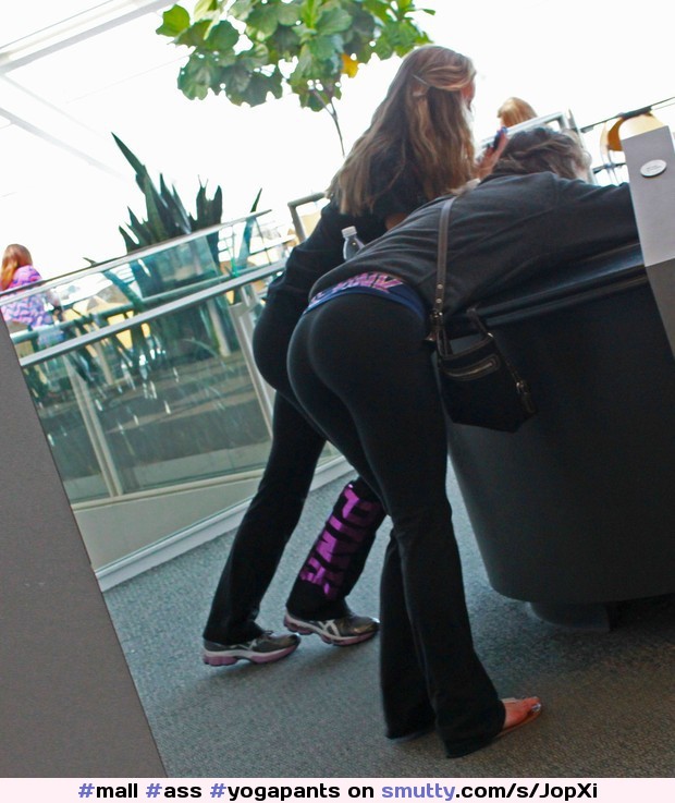 #ass #yogapants #frombehind #voyeur #young #mall