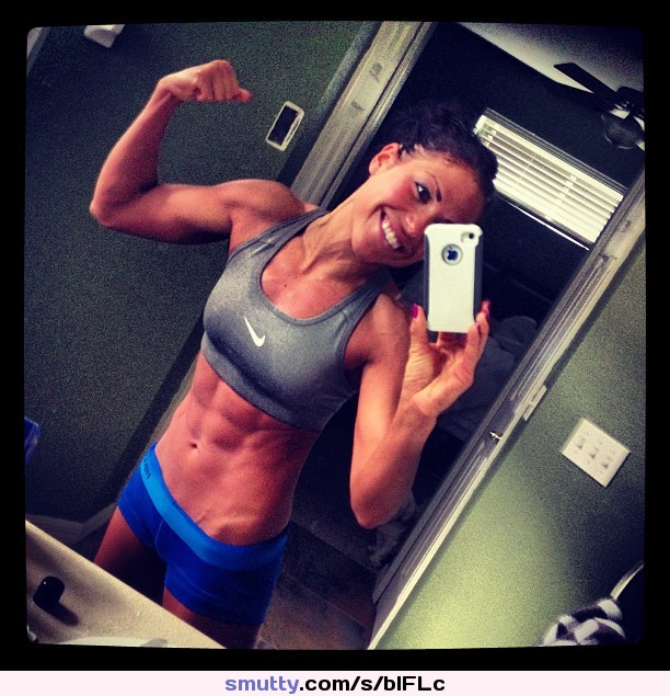 #fit #fitness #skinny #muscular #athletic #selfshot #abs #nonnude #nn #buffyshot #smile