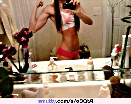 #fit #fitness #skinny #muscular #athletic #selfshot #abs #nonnude #nn #buffyshot #flatstomach #biceps