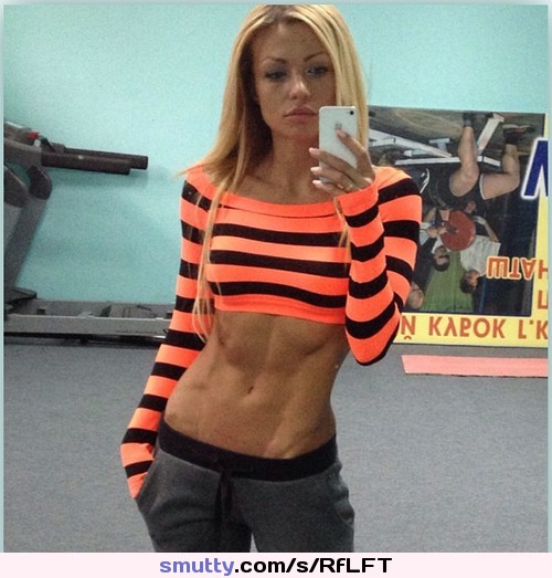 #KateUsmanova #fit #fitness #skinny #muscular #athletic #selfshot #abs #nonnude #nn #buffyshot #flatstomach