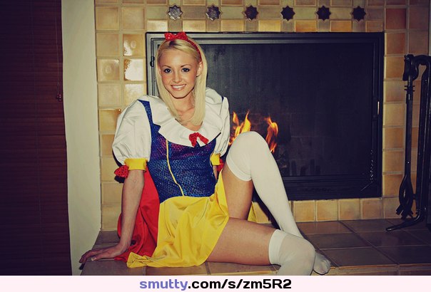 #SnowWhite #yellow #dress #fairy #blond #amatuer #cute #babe #lovely #sexy #stockings #tits #bigtits #red #young #teen #hot #gorgeous #smile