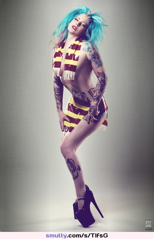 #missMischeif #gryffindor #cosplay #DyedHair #tattoos #latexskirt #latexscarf #heels