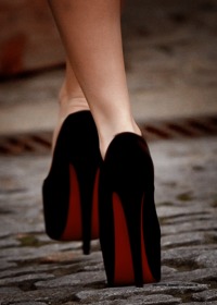 #eroticism#fetish#feetfetish#platformshoes#siletto#highheels#black#red#BlackandRed#elegance#seduction#visual#dangerouslysexy