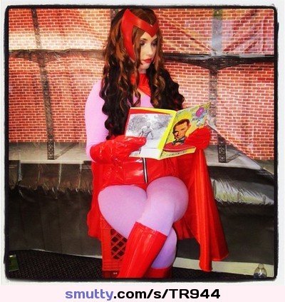 @JessaFlux dressed as #ScarletWitch at #ComicBookDay