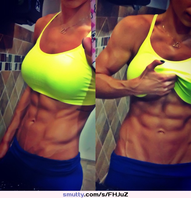 #hardbody #fit #fitness #abs #girlswithmuscle #muscle #sexy #athletic #nonnude #Toned #Tone #BellaFalconi