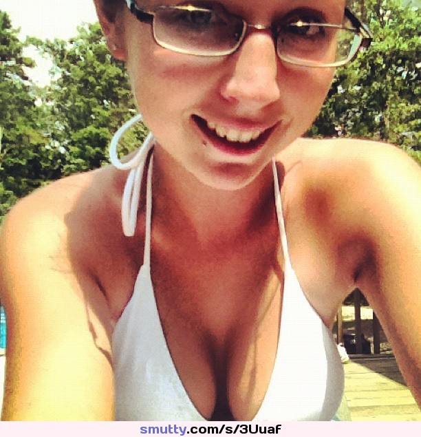 #JerseyPrincess #SamanthaJanecki #brunette #glasses #hugefavs #nonnude #shy...