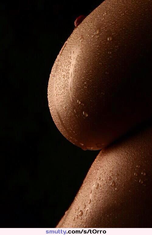 #female #closeup #artistic #breast #nipple #wet #waterdrops #sideboob