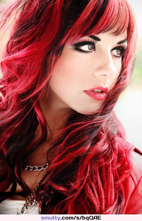 #Beautiful #redhead #nonnude