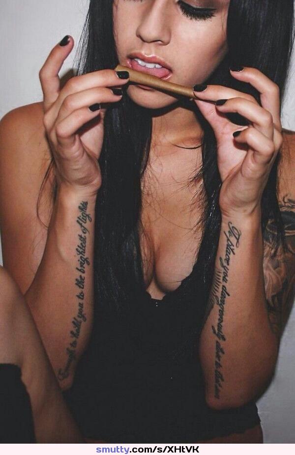 #sexy #stonerchick #rolling #licking #blunt #weed #tits  #tattoos