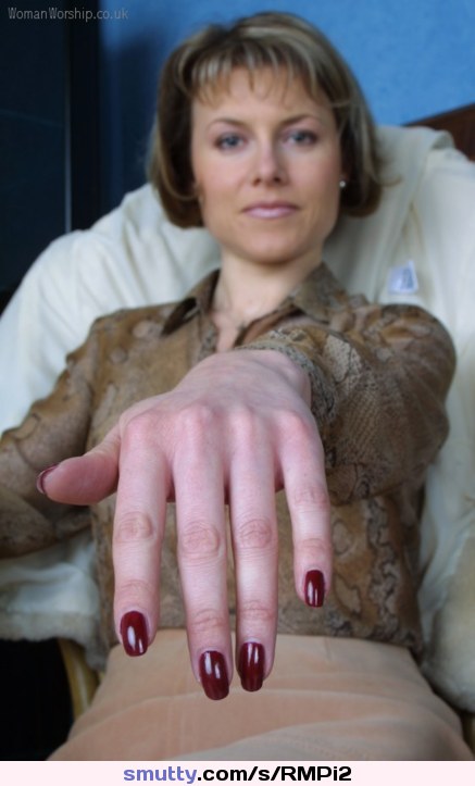 #wife #hand #kisshand #kissmyhand #fingers #nails #redfingernails #cuckold #pov #cuckoldpov