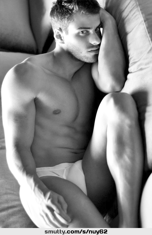 #men #underwear #tightywhities #briefs #white #muscular