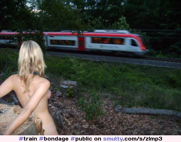 #bondage #public #NudeInPublic #exhibitionist #flash #train