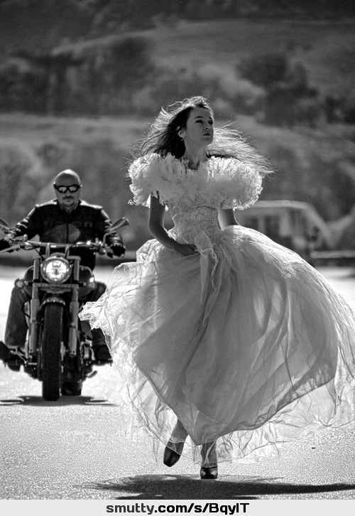 Making her Escape ..............#lace #beauty #bride #ruffles #gown #runningaway #lovely ................#tele