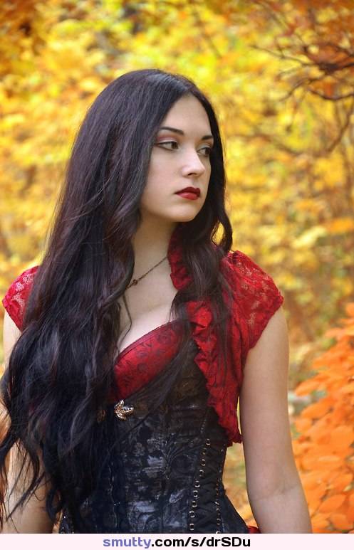#gorgeous ....#sexy #red #goth #eyes #lace #corset #beauty #lovely #pale ....#tele