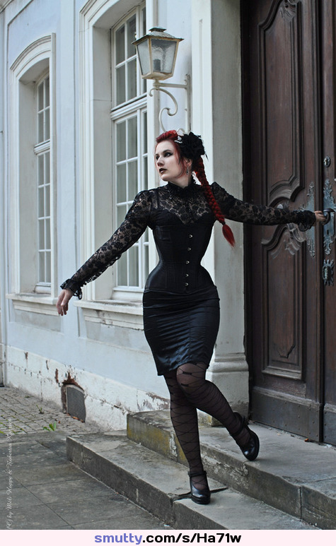 On her way to steal another mans soul little fixation ..#braids #corset #redhead #stockings #goth #pale #sexy #lace #curvy ......#tele
