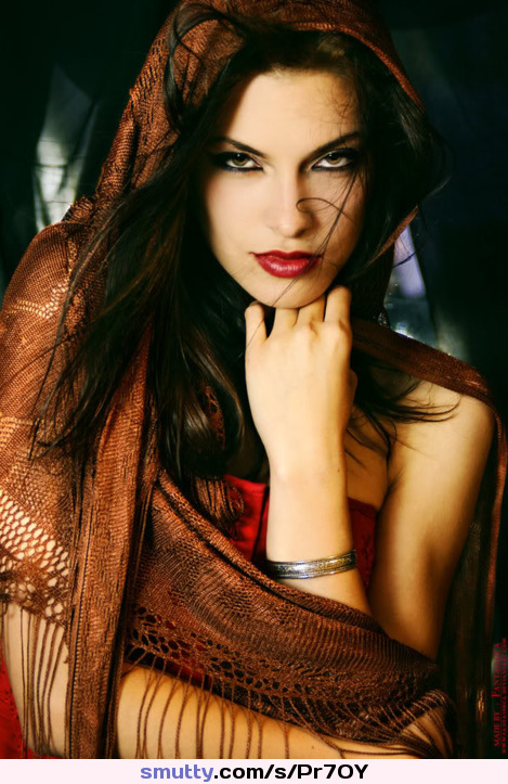 #dangerouslysexy ....#beautiful #gorgeous #eyes #lovely #sexy #seductive #beauty #brunette .......#tele
