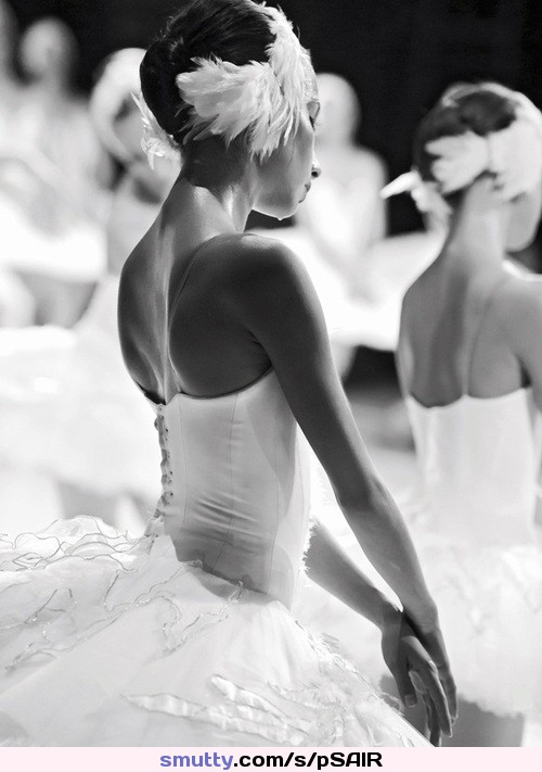 White Swan ...............#dancer #ballet #Beautiful #tutu ...............#tele