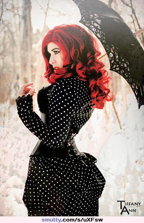 #lovely .........#corset #sexy #redhead #goth #steampunk #pale #polkadots #umbrella #lace #beauty #gorgeuos #beautiful #bustle ........#tele