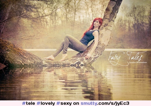 #lovely .......#sexy #beautiful #redhead #eyes #beauty #gorgeous #outdoors #pale ....#tele