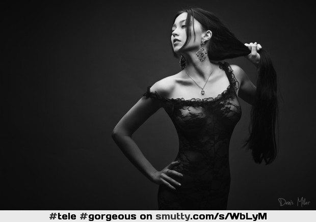 #gorgeous ...#brunette #sexy #lace #longhair #nape #beautiful .....#tele
