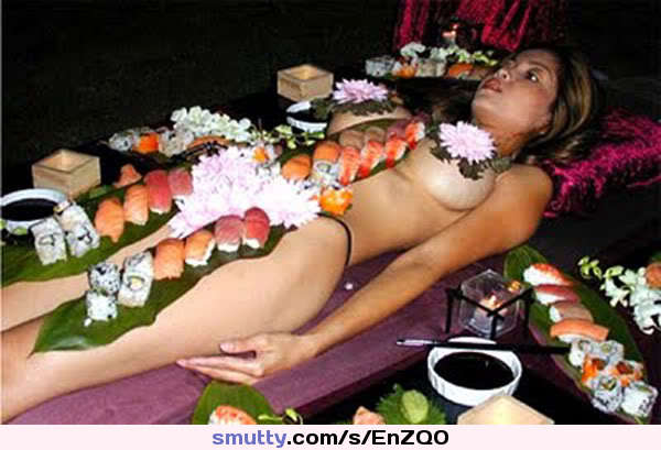 #Nyotaimori perfect plate, how i want to eat ALL my meals! #food #naked #perfection