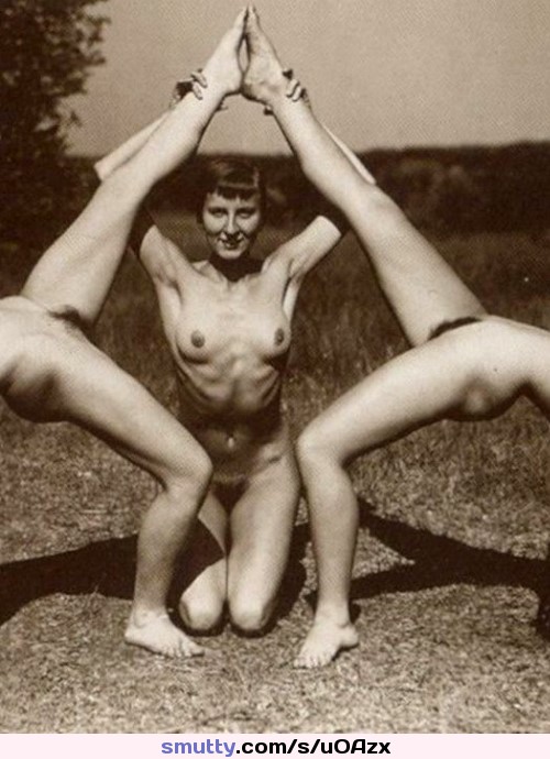 #Vintage #Classic #Retro #Nudist #nude #Naked #Field #Dance #Fur #Kneel #Kick #ToesTouching #LadiesOfTheCornClassicRetroStagFilm #BadHairCut