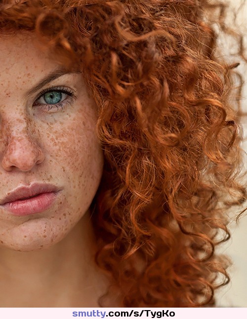 #curlyhair #curlyhair #redhead #greeneyes #freckles #sexy #Beautiful #lookingatcamera #eyecontact