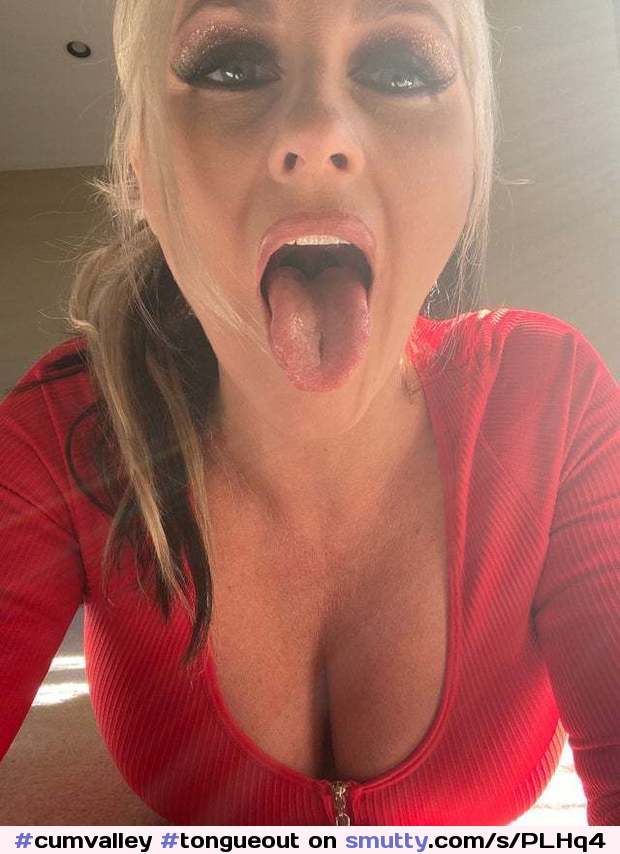 #cumvalley #tongueout #waiting4cum #darkeyes #blonde #iwannafuckhertits #iwannafuckhermouth #shewants2gag #desperate4cock #sheswallows
