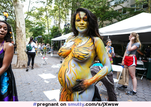 #pregnant #bodypainting #public #outdoor