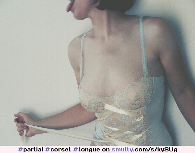 #partial #corset #tongue #smalltits #artsy #shorthair