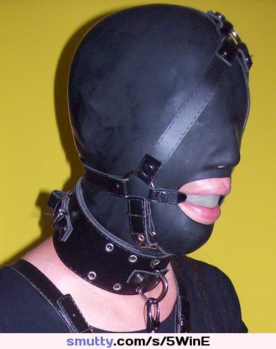 #bondage #rubbermask #ballgag #gagharness #leathercollar #me