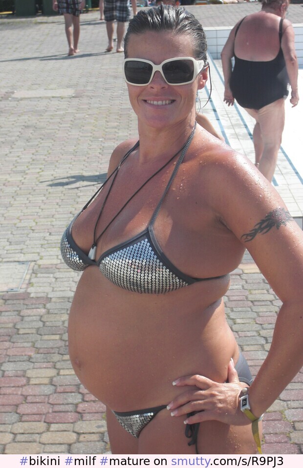 #bikini
#milf
#mature
#sunglasses
#pregnant