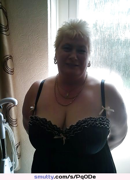 Dressed and busty > like meet couple & woman mature #mature #granny #amateur #nonnude #bigboobs