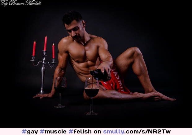 Find Master Joshua live on  #gay #muscle #fetish #domination #master #cashmaster #fit