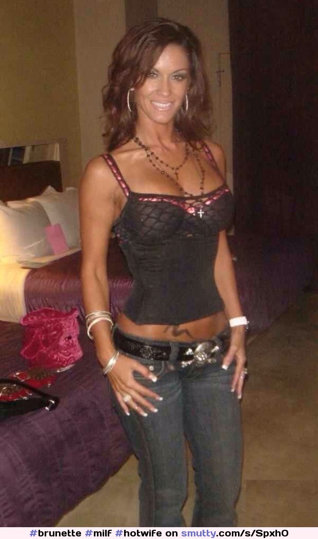 #brunette #milf #hotwife #nonnude #tightjeans #tightshirt #bustier #tanned #bustingout #hoopearrings