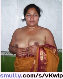 Mature looking bangla mother removing saree
#indian #wife #housewife #aunty #Bangladeshi #Saree #bbw