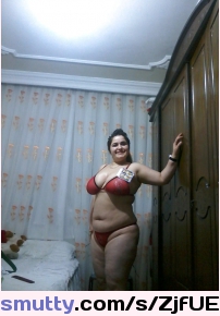 Very chubby fat arab wife posing nude at home #sexyarabwife #arab #muslima #muslim #fatass #wife #indian