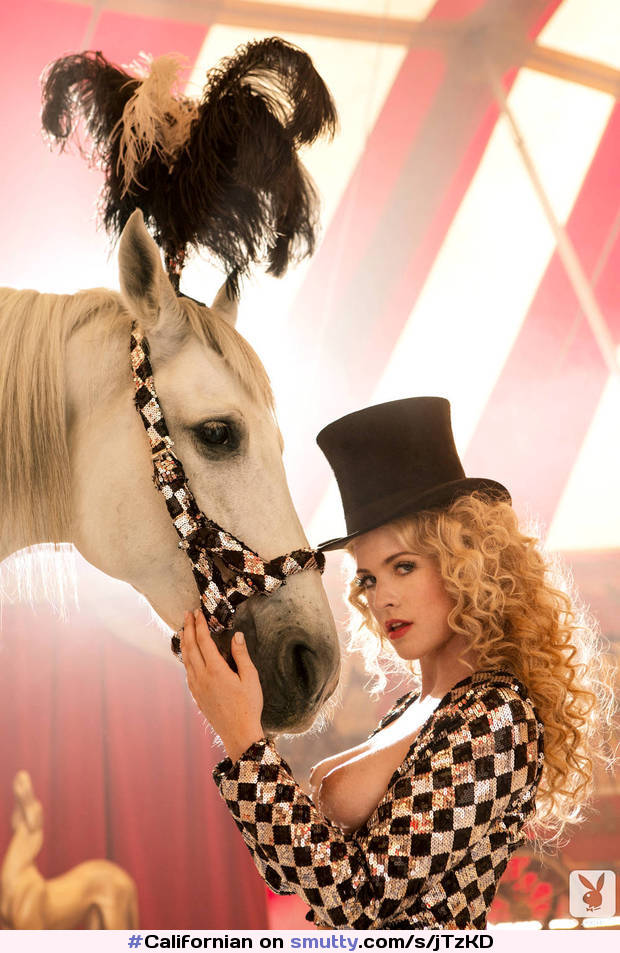 #CarlyLauren#Playboy#horsey#horsewoman#horseygirl#horse#hat#tophat#boobs#boobies#circus