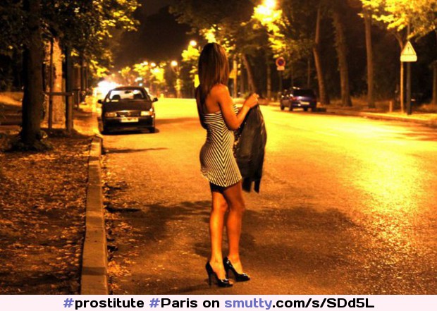 #prostitute #Paris #StreetHooker #MiniDres