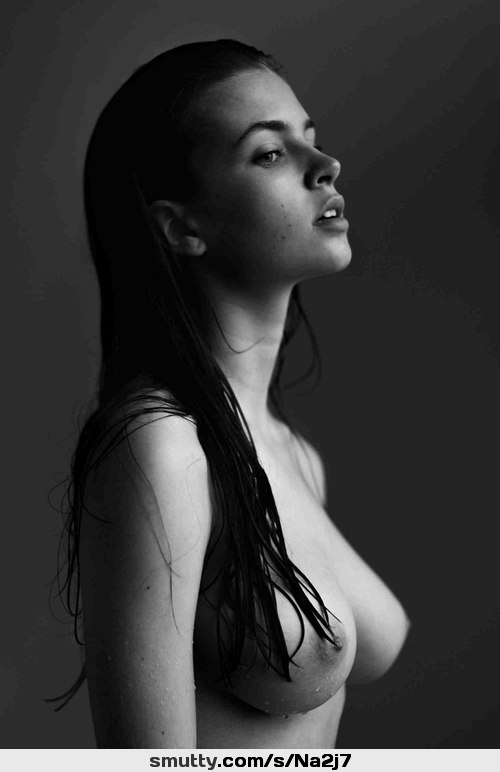 #BlackAndWhite #artnude #ArtisticNude #gorgeous #sideview #wethair #boobs #tits #beauty #hairoverboob #sexy #erotic #sensual