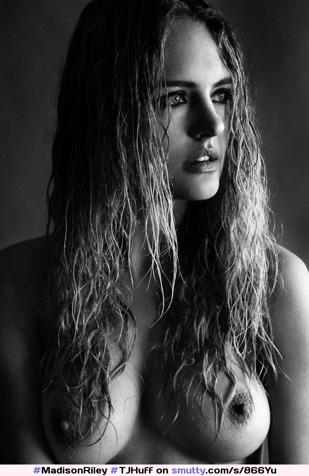 #MadisonRiley by #TJHuff #BlackAndWhite #portrait #artnude #ArtisticNude #boobs #eyes #hairoverboobs #hairovertits #beauty #sensual #erotic