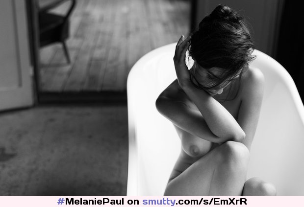 #MelaniePaul by #KonradSchmidt #artnude #ArtisticNude #bathtub #perfecttits #closedeyes #sensual #feminine #BlackAndWhite #brunette #erotic