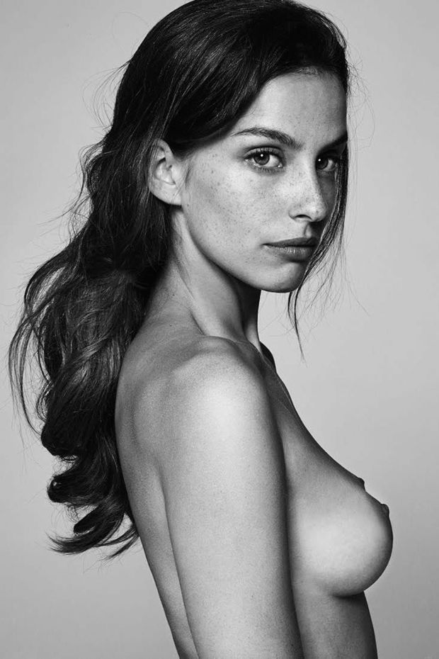 #AliciaMedina by #EnricGalceran #sideboobs #beauty #artnude #ArtisticNude #portrait #sideways #BlackAndWhite #eyes #feminine