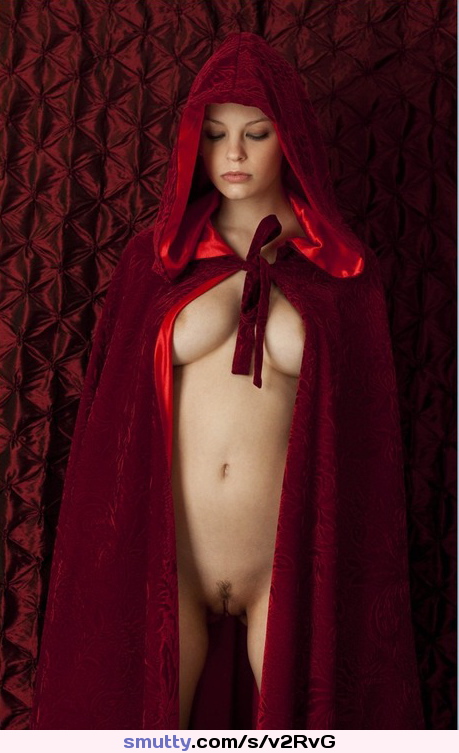 #costume #LittleRedRidingHood #trimmed #robe #cape
who would she have fucked the most, the woodsman or the wolf? discuss..