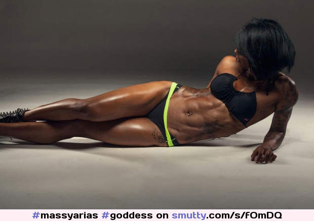 #massyarias #goddess #FitnessModel #amazingbody #strongwoman #abs #sexytummy #sexybelly #iwanttocumonherbelly #iwouldgiveherallmycum