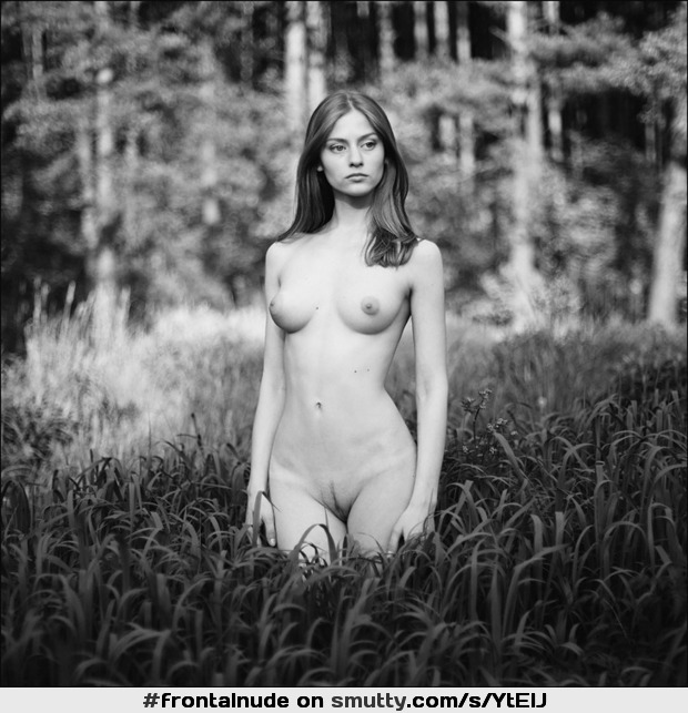 #INTHEFOREST #BlackAndWhite #girl #nude #frontal 
#CLRBF #CLRBBlackAndWhite