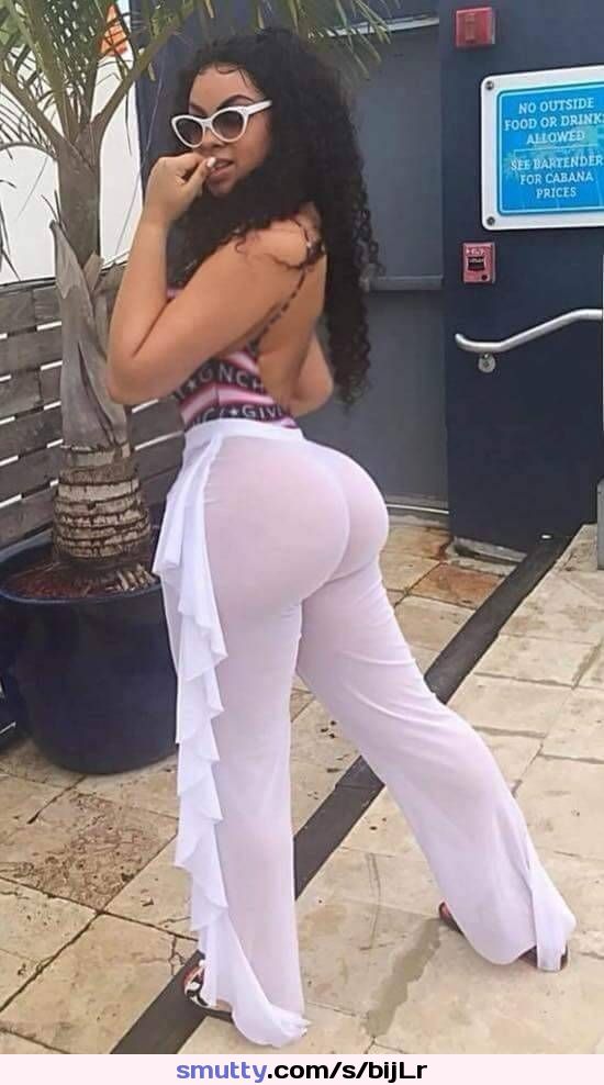 #ebonybabe #bigbooty #sunglasses #seethrough #clothed #niceass #ThickGirls