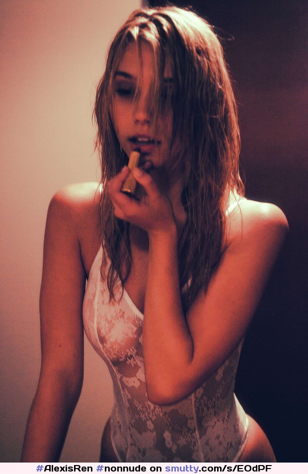 #AlexisRen #nonnude #wethair #lingerie #blonde