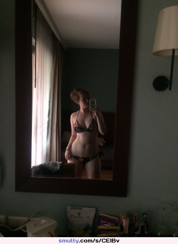 Babe bikini hot sexy selfie
