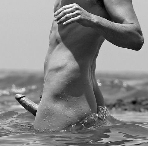 #blackandwhite #nude #swim #swimming #skinnydipping #nudemale #malenude